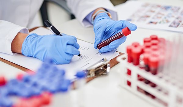 مختبر تحاليل في حائل